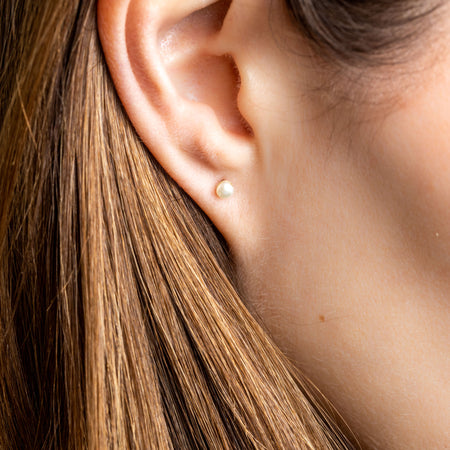 White Freshwater Pearl Stud Earrings Small